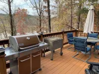 Storybook Cottage on Lay Lake with Kayaks