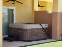 2 Bedroom Fountain Hills Retreat w Jacuzzi ,Pet Friendly!