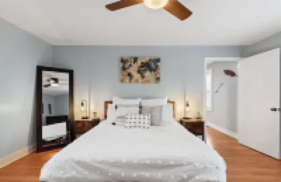 BOHO BUNGALOW - STEPS FROM HISTORIC DOWNTOWN APEX<br>