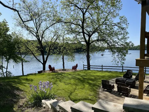 Spacious Apple Canyon Lake Home - Just Minutes from Galena, Illinois 톰슨 타운쉽 호텔