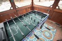 Cozy cabin with 1 bedroom and blow up hot tub & AC in soothing Necedah