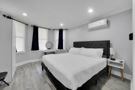 Free Parking NEW! King Beds Near EWR & NYC