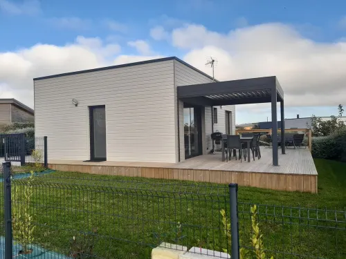 3 Bedroom Private Vacation Home in les Moitiers-d'Allonne