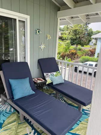 Afforable & quaint upstairs 2Bedroom 1Bath apartment with lanai and Ocean views Отели рядом с достопримечательностью «Kaloko-Honokohau National Park»