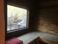 French Creek Inn.    Creekside Cabin with Fire Sauna