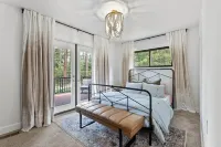 4-bedroom Private Lake House in charming Nine Mile Falls 나인 마일 캠프그라운드 보트 론치 주변 호텔