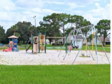 Alluring 2bd/2ba in East Orlando.