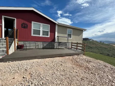 8 Bedroom, 4 Bath, 15 Beds, 4K square feet of space