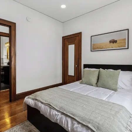 Newly Renovated Gem in Melrose  - Pet Friendly