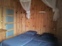 IN THE HEART OF CAP-FERRET LARGE APARTMENT WITH 140m2 GARDEN WITHDRAWAL 300M OCEAN Hoteles en Lège-Cap-Ferret