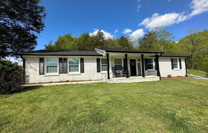 Gainesboro, TN House, Dale Hollow Lake, Standing Stone State Park, Roaring River
