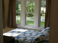 Lake Front Cottage in Michigan's Harbor Country "Sandy Shores 2" Hotels in Chikaming Township