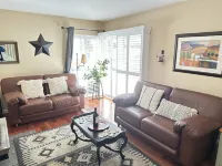 Renovated Condo Close to Beach and Ski Resorts