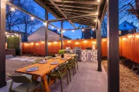 Outdoor Oasis-New 4 BR w/PuttPutt, Hottub, Firepit Hotel in zona Hyde Park