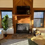 Entire cabin on Lake Sequoyah in Highlands.