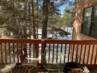 Cozy M&M’s Condo-2 blocks from resort lift!