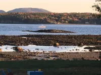 Oceanfront property with spectacular views of Acadia Park and cruise ships. Hotels in Lamoine