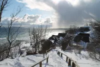 Unique idyllic holiday home under thatch on the Baltic Sea at Cape Arkona Hotels in Putgarten