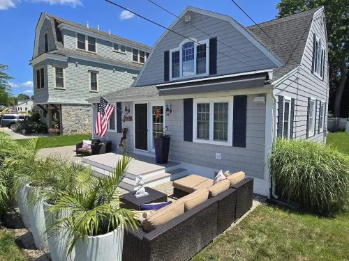Charming year-round beach home in Indian Town, Old Saybrook