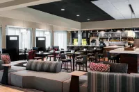 Courtyard Chicago O'Hare Hotels in Des Plaines