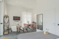 Piccola Como Lotus by Rent all Como