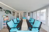 4-bedroom house in Melbourne Beach w/ heated pool and only steps to the beach - 4-stjärniga