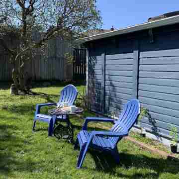 Uptown Port Townsend: Modern Amenities & Victorian Charm Hotel Exterior