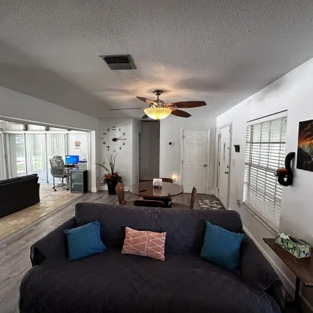 Ft. Myers-Labelle-Okeechobee Clewiston WiFi  Pool Vacation Home.