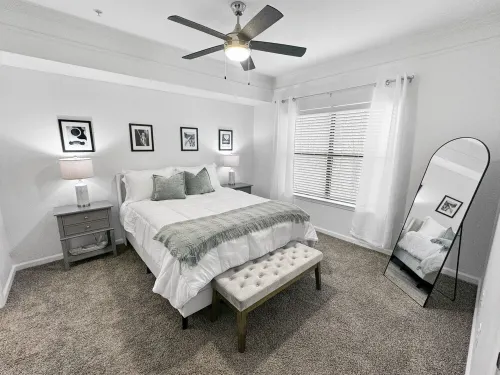 Cozy 2-bedroom apartment with Fiber WiFi, AC in charming Buford private 2 bedroo