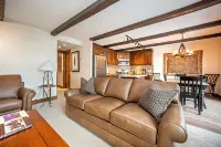 2 Bed / 2 Bath With Amazing Views Steps From Gondola