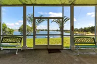 LAKE HOUSE FAMILY VACATION RETREAT, w/water toys sleeps 16 and RACE Ready