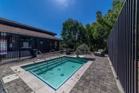 Mammoth Mountain Gondola Views from This Beautiful Retreat!