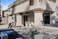 6th Tee Luxury Pool & Fire Pit