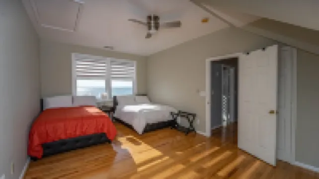 Waterfront Home on the Chesapeake Bay with Pier only 30 min from naval academy