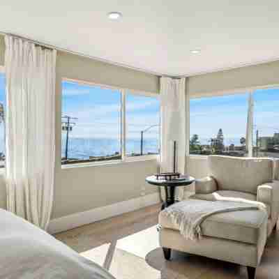 Luxury 3 bed 3 bath with Ocean Views+ Steps to the Beach Rooms