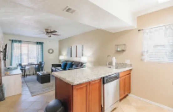 Adventure Loft: Near Trails, Pool and Golf