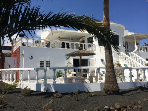 Villa with 180 Degree Sea View, Heated Pool, Pure Luxury