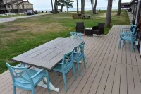 Sunrise Beach Oscoda - Lake Huron | Condo |Sleeps 8 |  3BR/2BA | Private Beach
