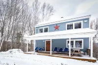 Cozy & Private Killington Ski House -  Hot Tub - 4 Min to Resort - 4Br/3BA - 발코니