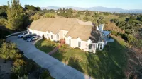 Lavender Hill Ranch Santa Ynez: 7 Acre Estate Epic Hilltop Views Near Shops/Wine