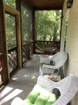 Quiet, Secluded Cottage, Close to Sapelo, Birding, nature, fishing Free wi-fi!