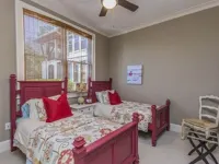 Tranquil Lakefront Paradise on Lake Oconee!! Beautiful 2 Bedroom Condo
