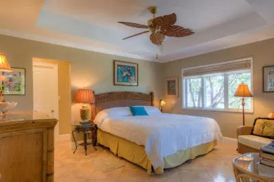 Getaway to the Quiet Florida Keys Hotels near Capt. Pete's Coconut Garden