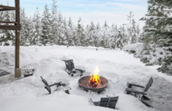 Secluded 4-bedroom Cabin Retreat with Game Room, AC, Hot Tub and Amazing View