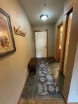 Studio Resort Room at Silver Mtn Resort to Ski/Board or Bike 30 min to Hiawatha