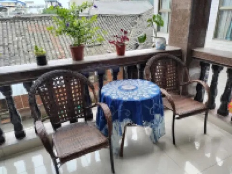 Tianruo Youqing Tianyi Lao Apartment (Shazui Changjie No. 3)