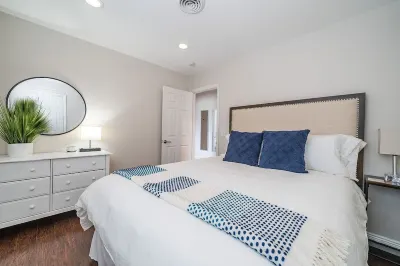 Private Oasis🌴 Heated Pool•Near Beach•Pet Friendly Hotel in zona T.J. Maxx