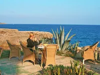 Sea view, terrace, close to beaches, modern, air conditioning, easy access, WiFi