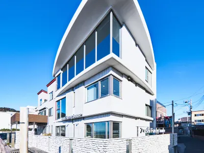 ZUSHI Funny house Hotel in zona Osaki Park