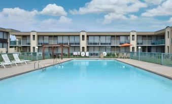Days Inn by Wyndham Pittsburg KS